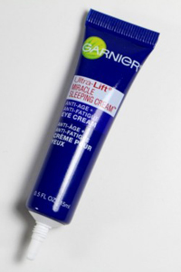 крем для кожи вокруг глаз Garnier Ultra-Lift Miracle Sleeping Cream Anti-Age Anti-Fatigue Eye Cream