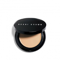 основа под макияж для жирной кожи Bobbi Brown Oil-Free Even Finish Compact Foundation