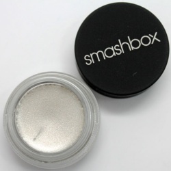 как правильно выбрать декоративную косметику по типу кожи Smashbox Limitless 15 Hour Cream Wear Eyeshadow