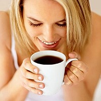 почему кофе влияет на цвет зубов