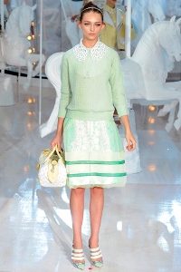 Женские костюмы 2012 Louis Vuitton