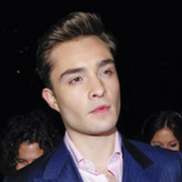 лучшие укладочные средства для мужчин Ed Westwick