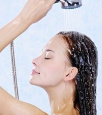 процедура мытья волос