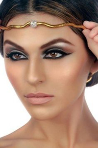 звезды и арабский макияж