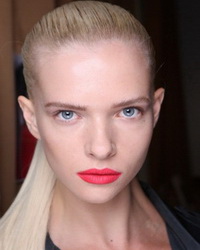 тенденции макияжа весны 2012 Nicole Farhi