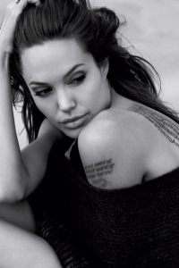 татуировки Джоли